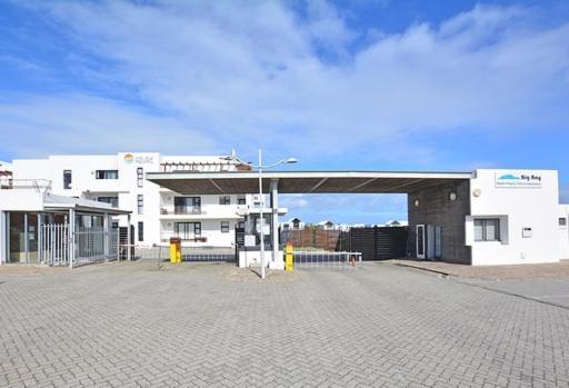 Luxury Beachfront In Big Bay- 2 Bedroom Bloubergstrand