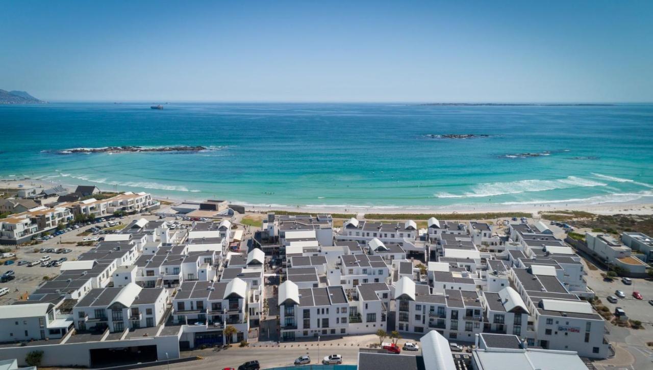 Apartment Luxury Beachfront In Big Bay- 2 Bedroom Bloubergstrand